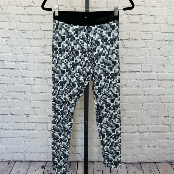 Nike Pro Pixel Camo Print Leggings - Picture 5 of 8
